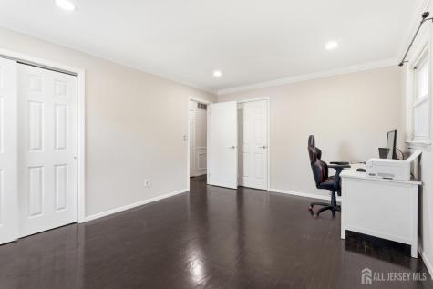 5 Mckinley Street Edison NJ 08820