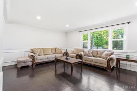 5 Mckinley Street Edison NJ 08820