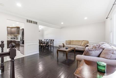 5 Mckinley Street Edison NJ 08820