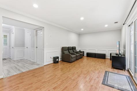 5 Mckinley Street Edison NJ 08820