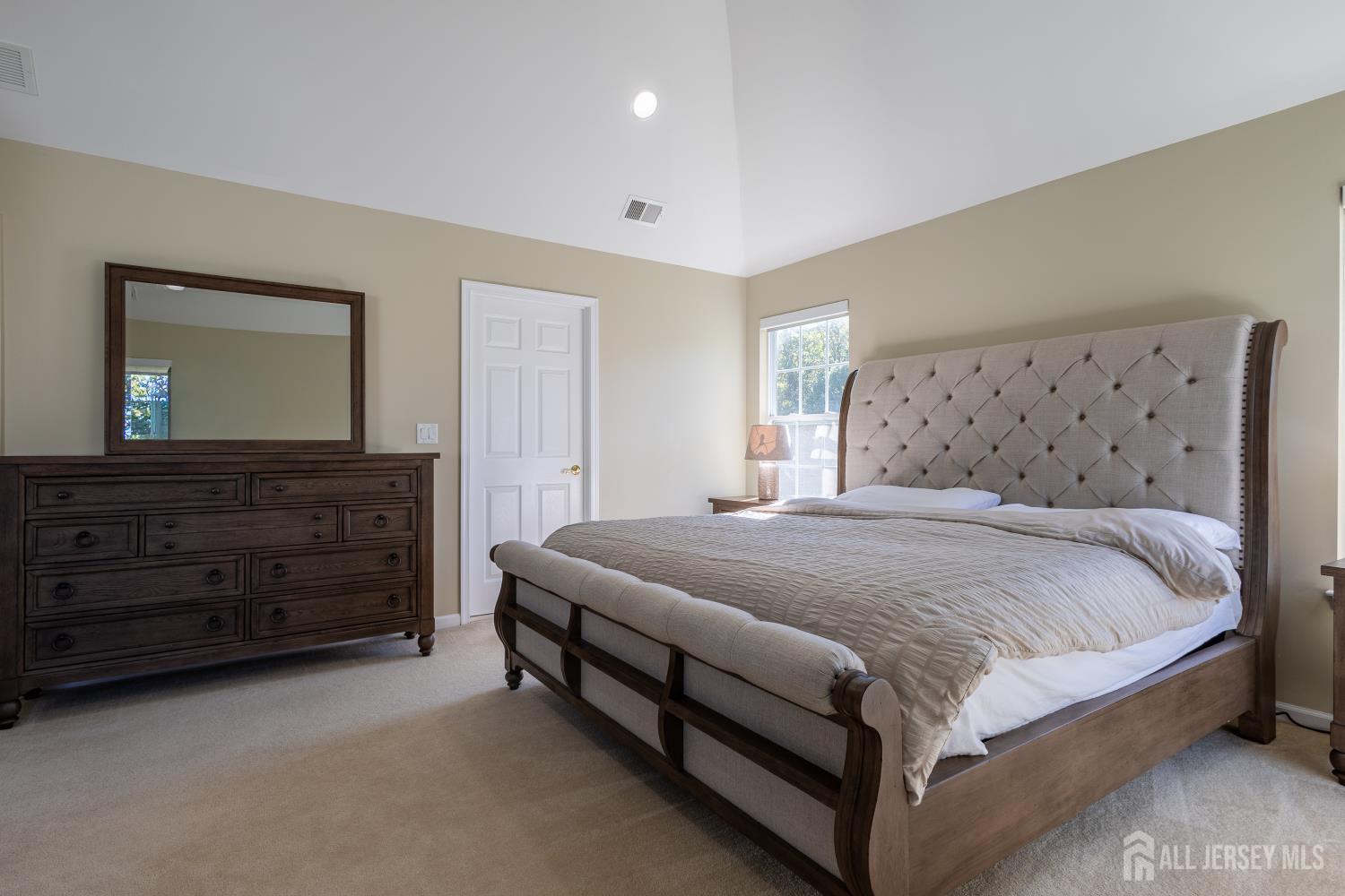28 Tall Oaks Drive Monroe NJ 08831