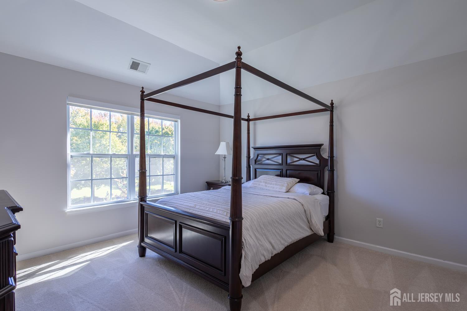 28 Tall Oaks Drive Monroe NJ 08831