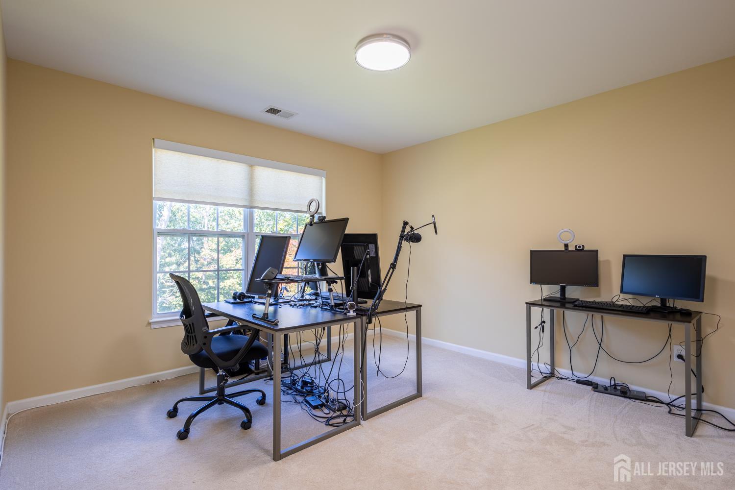 28 Tall Oaks Drive Monroe NJ 08831