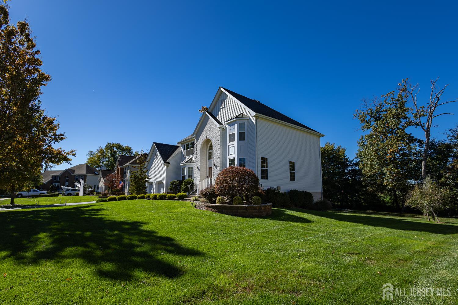 28 Tall Oaks Drive Monroe NJ 08831