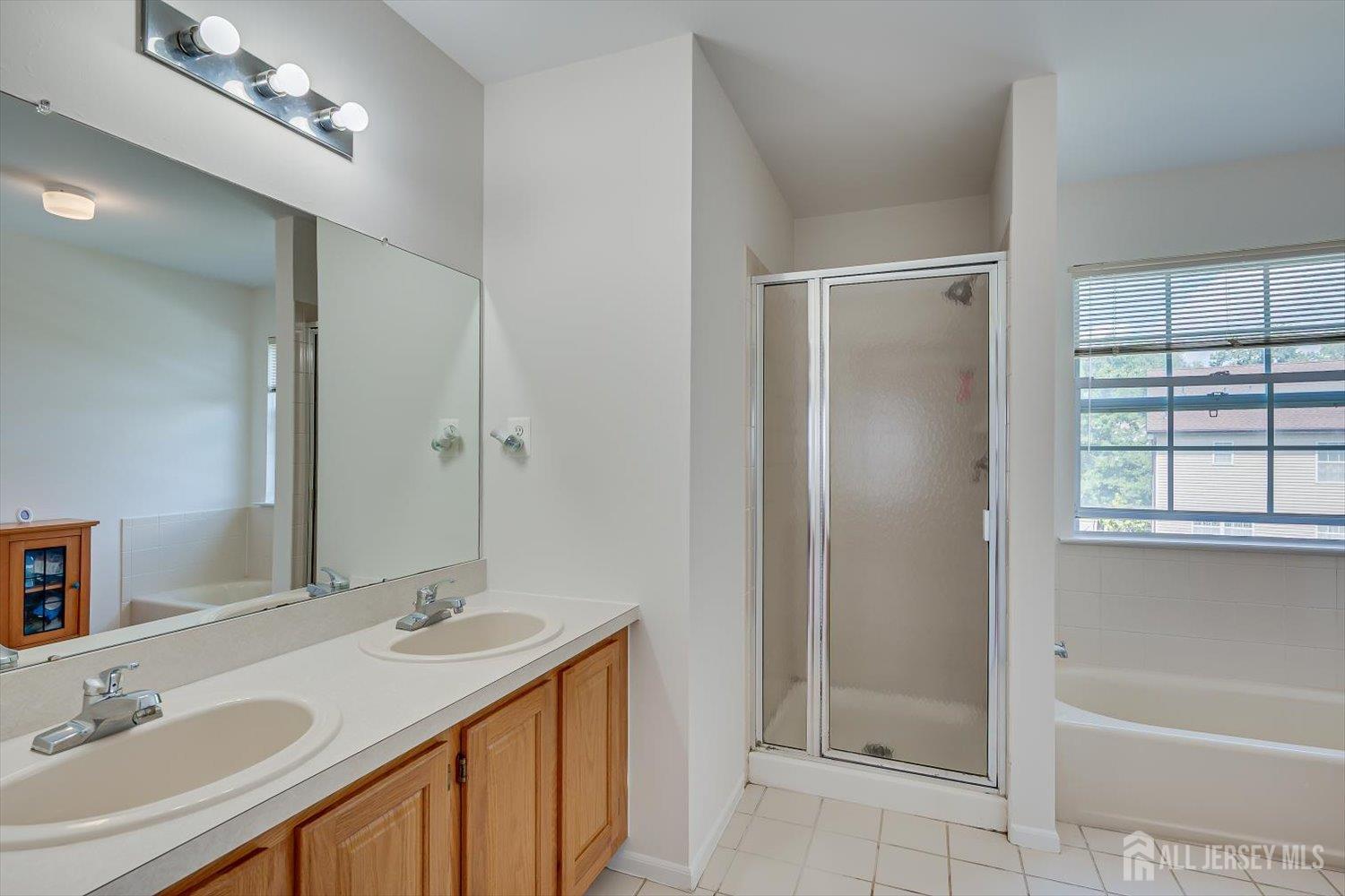 26 Brittany Way South Brunswick NJ 08824