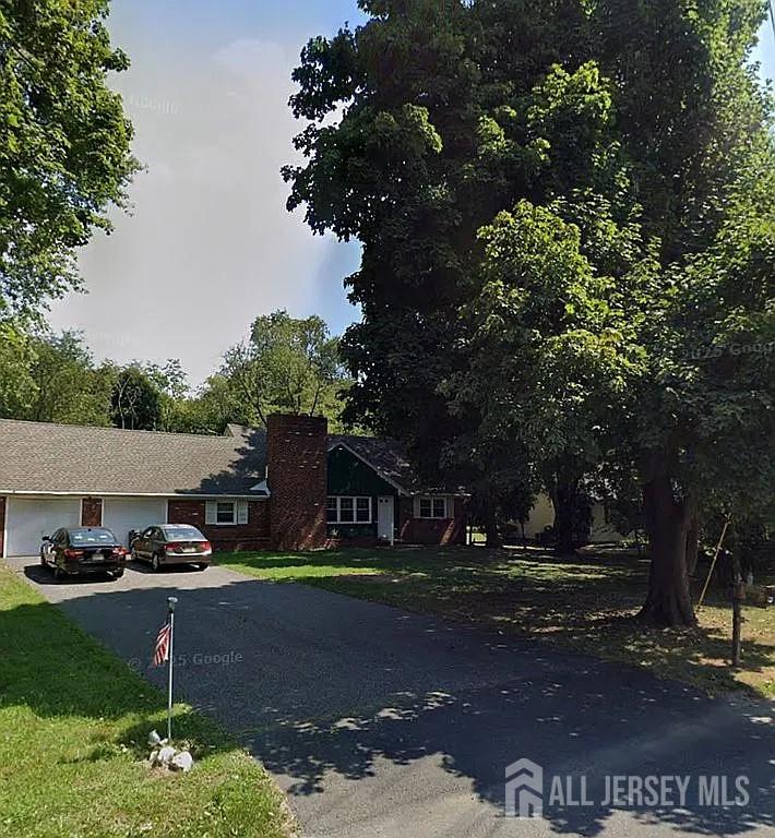 942 Old York Road East Windsor NJ 08520