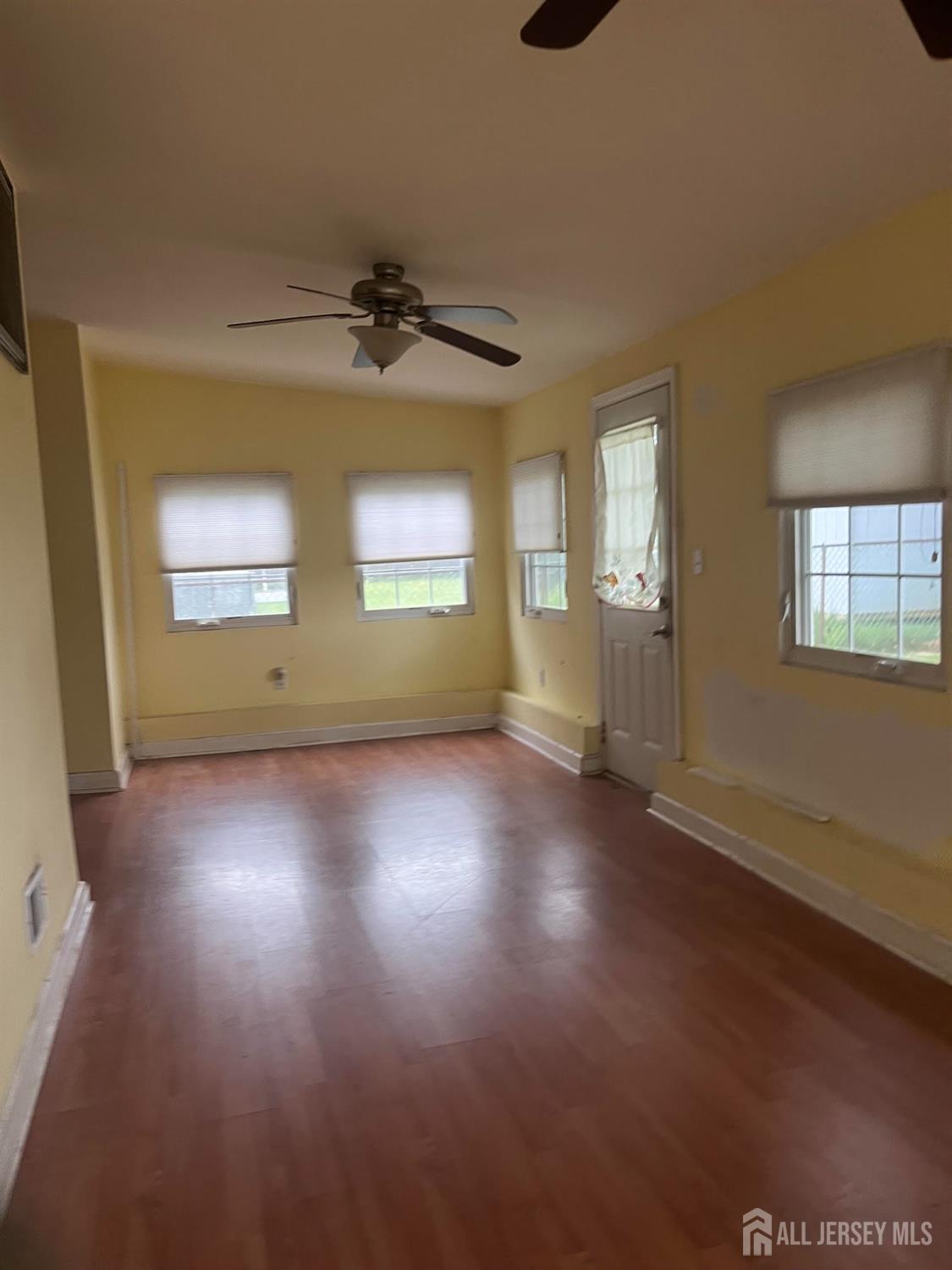 112 Kendall Drive Sayreville NJ 08859