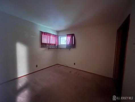 112 Kendall Drive Sayreville NJ 08859