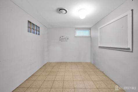48 Elwood Avenue Flemington NJ 08822