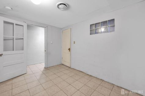 48 Elwood Avenue Flemington NJ 08822