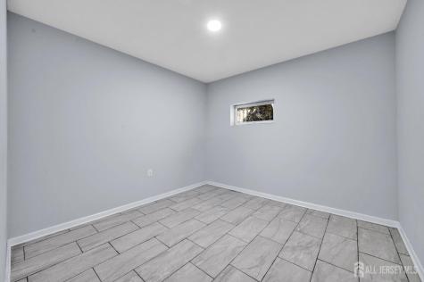 48 Elwood Avenue Flemington NJ 08822