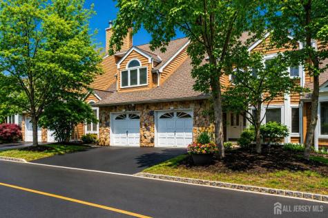 73 Chatsworth Court Edison NJ 08820