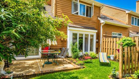 73 Chatsworth Court Edison NJ 08820