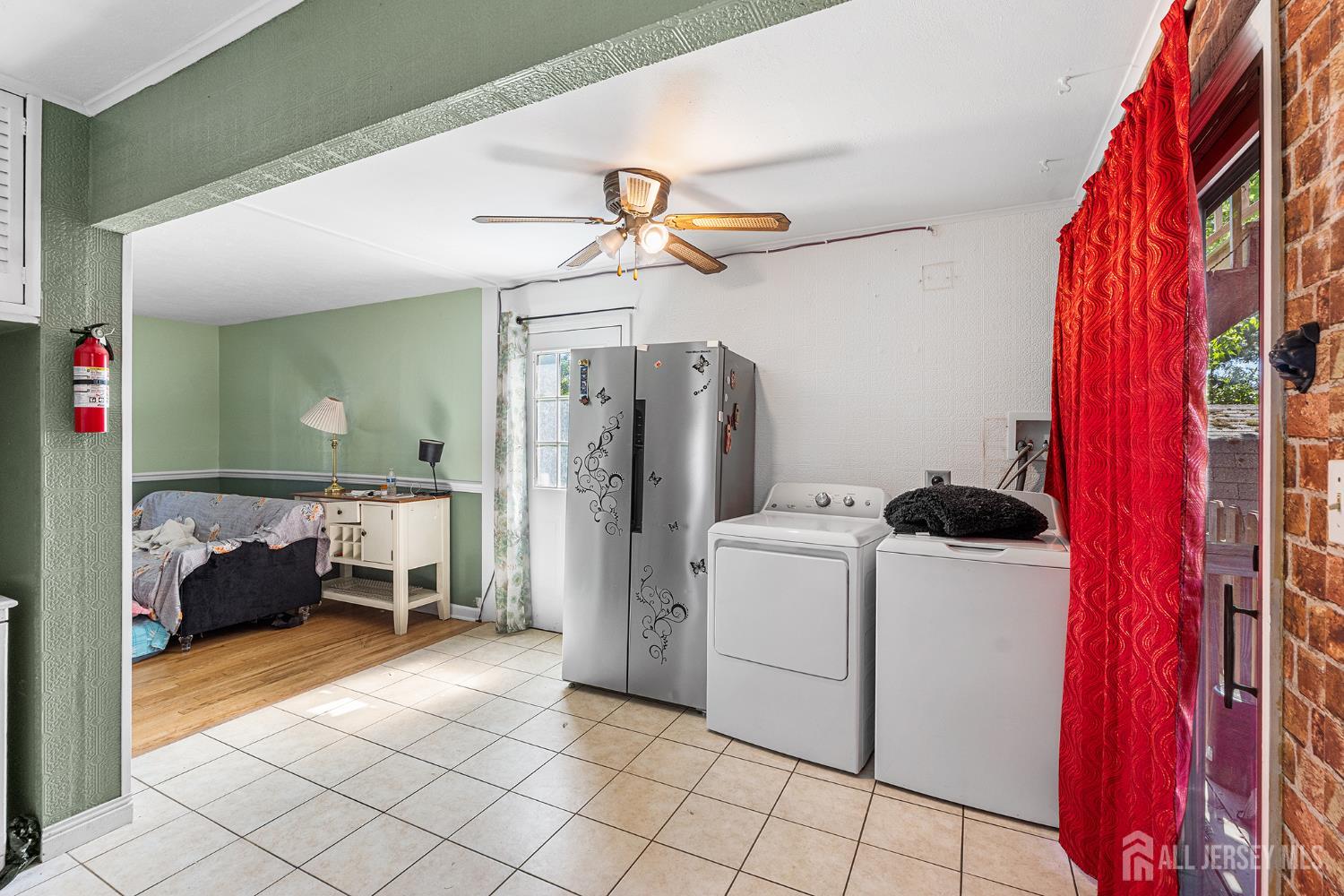 68 W Edward Street Iselin NJ 08830