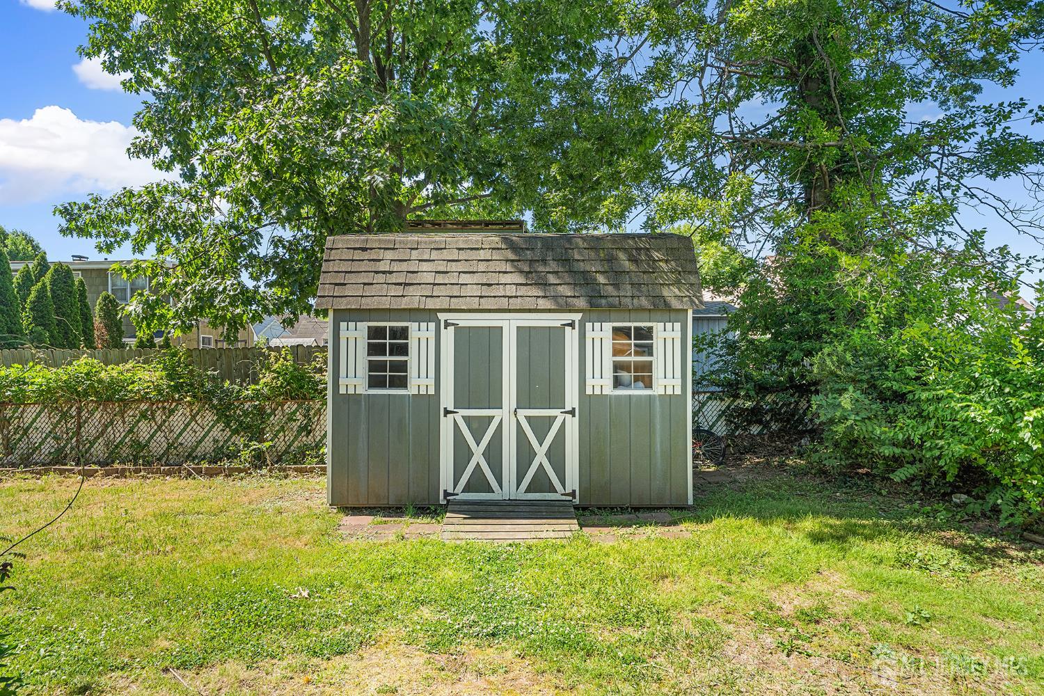 68 W Edward Street Iselin NJ 08830