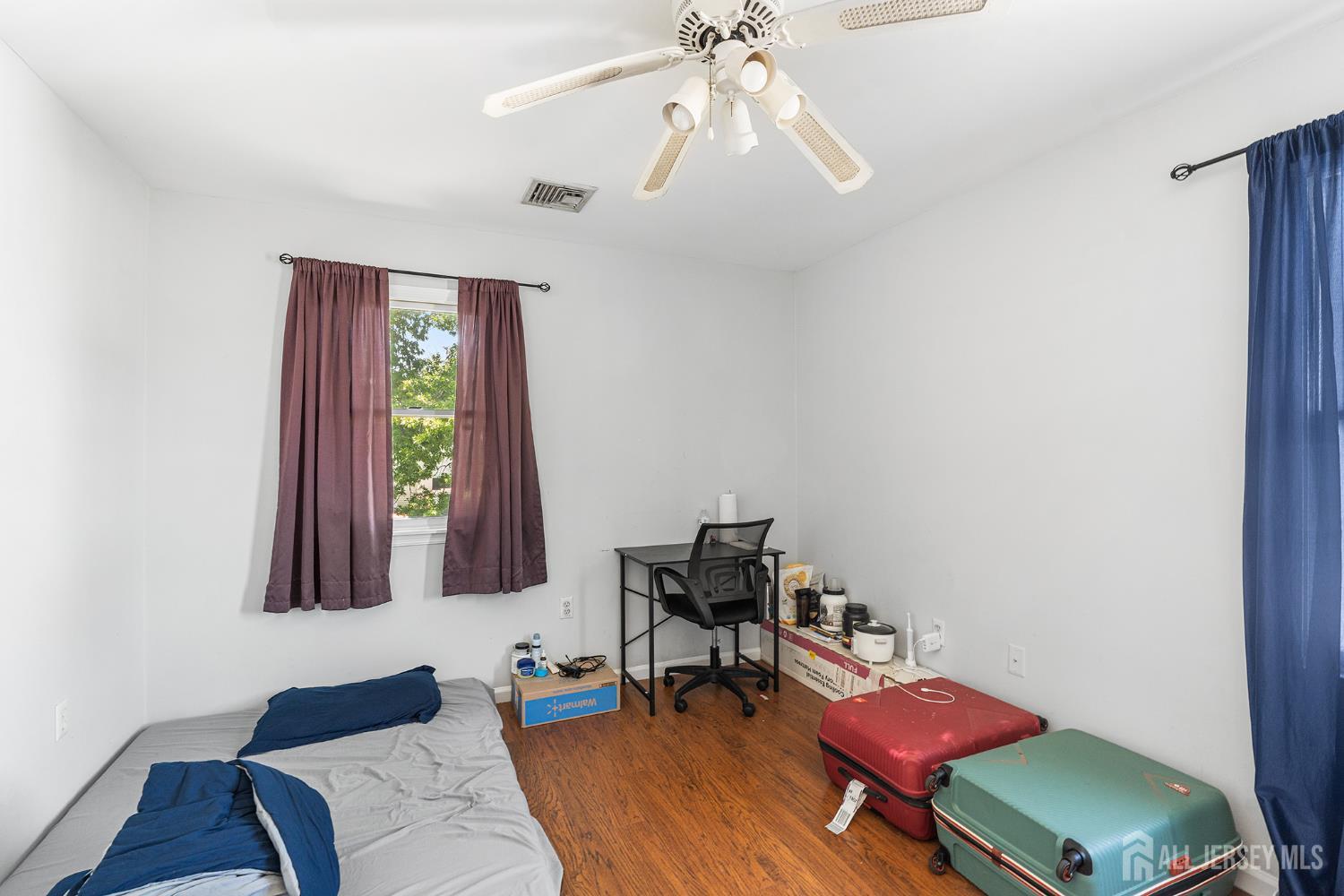68 W Edward Street Iselin NJ 08830