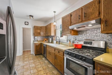 636 Ridgedale Avenue Woodbridge Proper NJ 07095