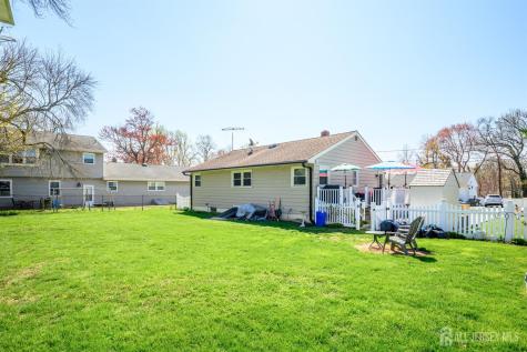 144 Garden Terrace Edison NJ 08817