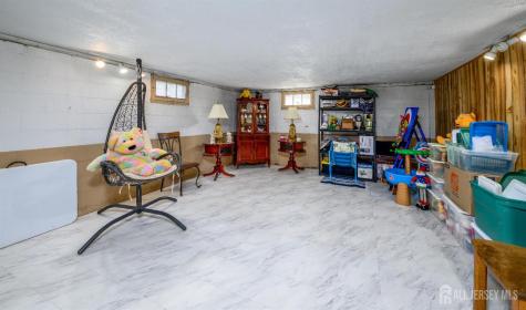 144 Garden Terrace Edison NJ 08817