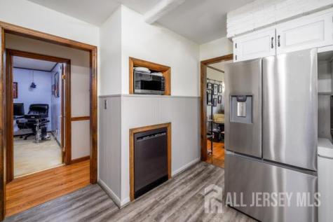 144 Garden Terrace Edison NJ 08817