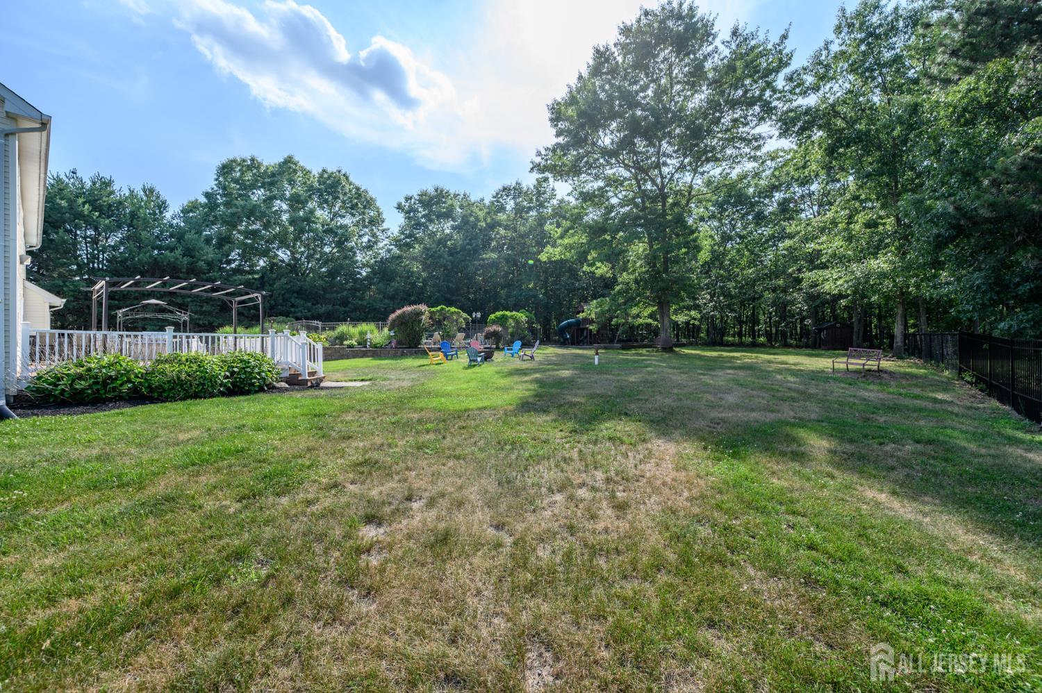 9 Country Road Jackson NJ 08527