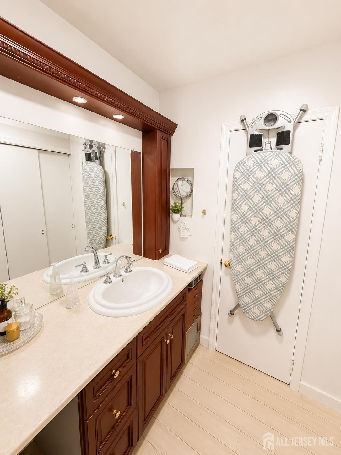 904 Nantucket Court Toms River NJ 08753