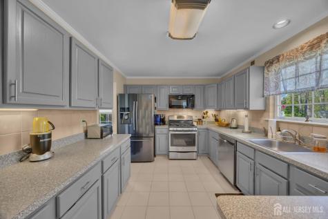 51 Oakland Road Old Bridge NJ 08857
