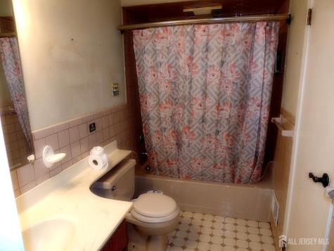 118 Benart Place Middlesex NJ 08846