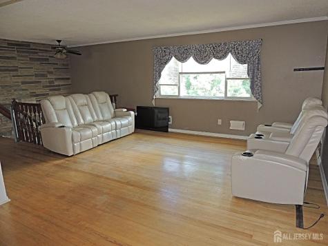 118 Benart Place Middlesex NJ 08846