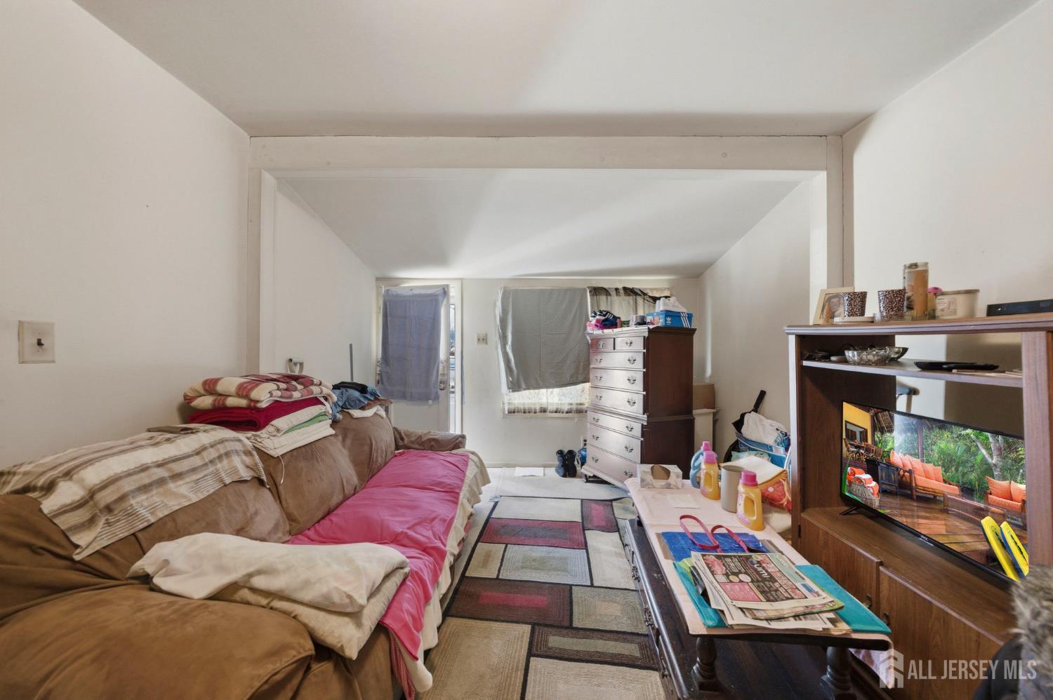294 Devoe Avenue Spotswood NJ 08884