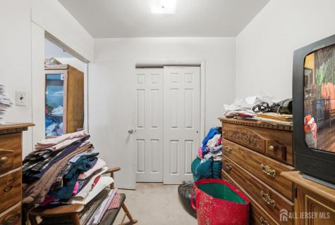 294 Devoe Avenue Spotswood NJ 08884