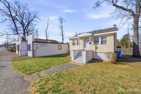 294 Devoe Avenue Spotswood NJ 08884