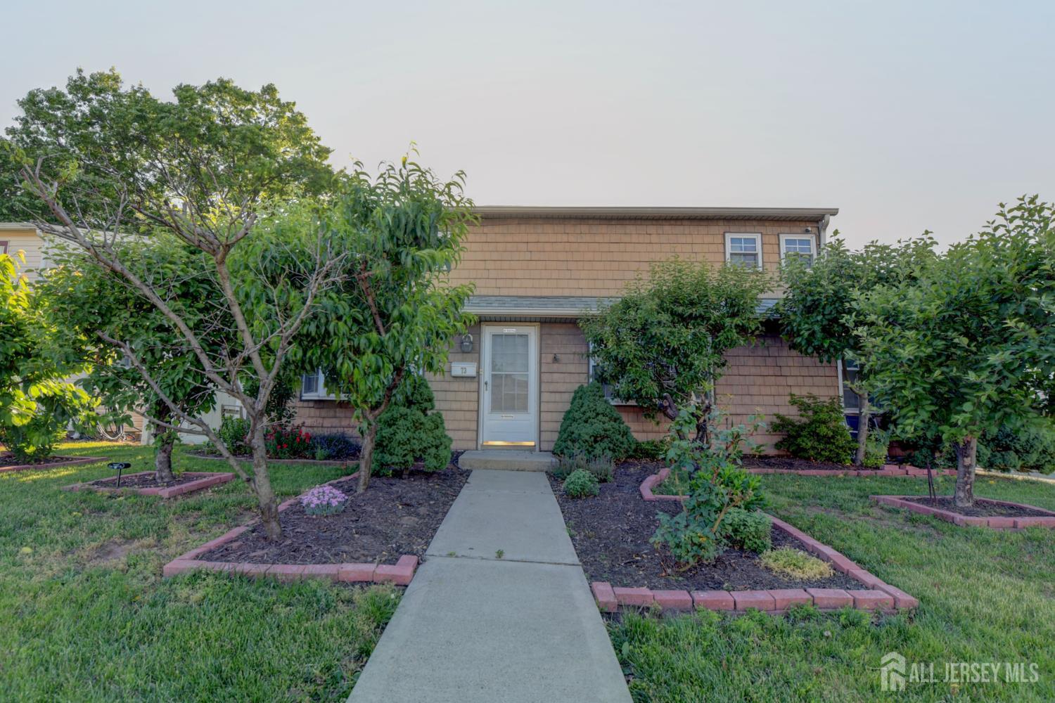 73 Daniel Street Carteret NJ 07008