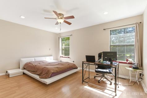 103 Timber Oaks Road Edison NJ 08820