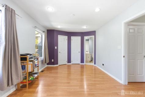 103 Timber Oaks Road Edison NJ 08820