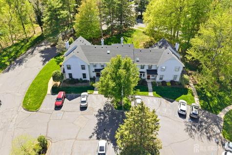 103 Timber Oaks Road Edison NJ 08820