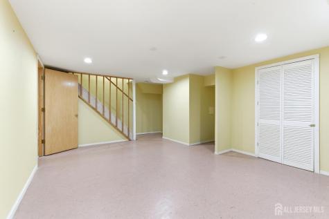 103 Timber Oaks Road Edison NJ 08820