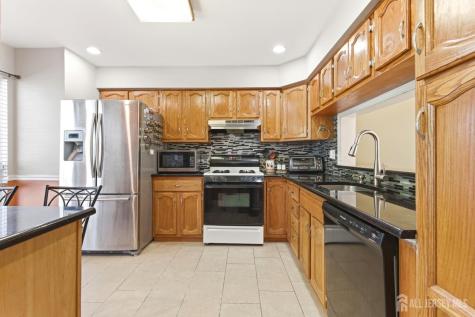 103 Timber Oaks Road Edison NJ 08820