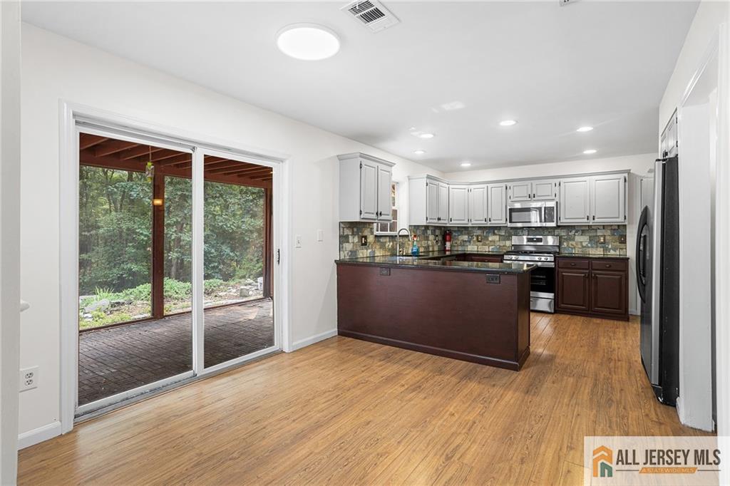 569 Buttonwood Drive Jackson NJ 08527