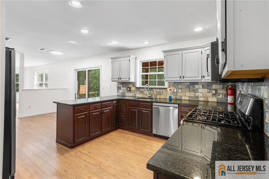 569 Buttonwood Drive Jackson NJ 08527