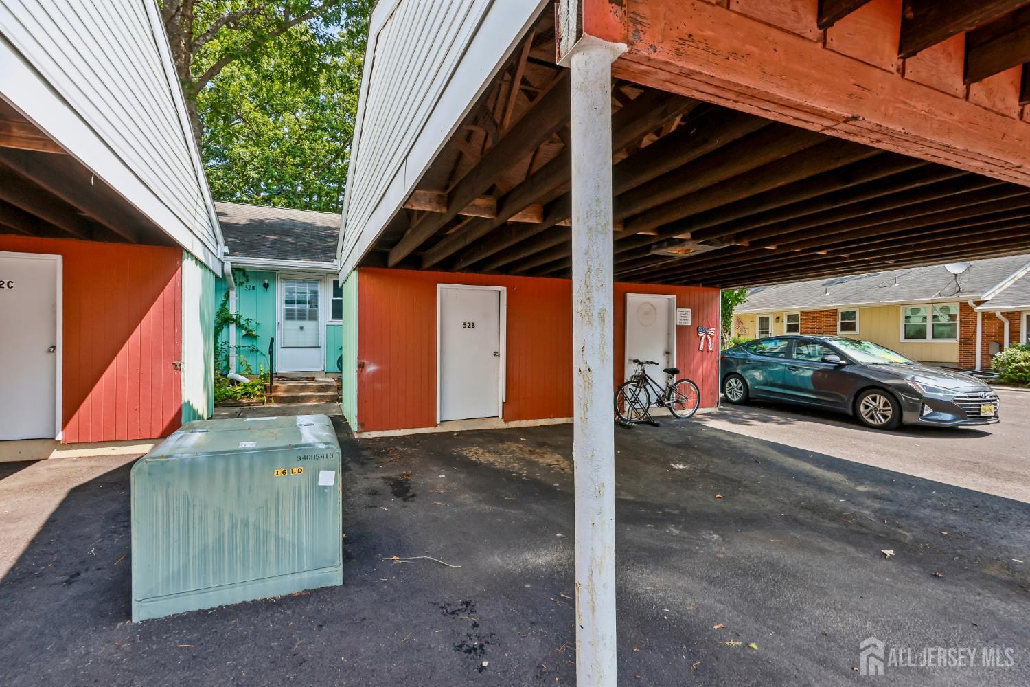 52 Cambridge Court Lakewood NJ 08701