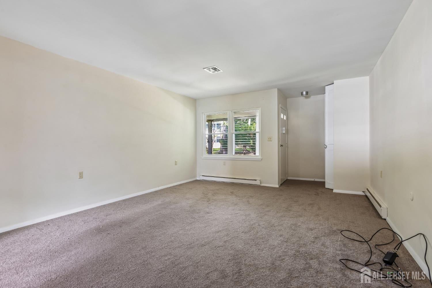 52 Cambridge Court Lakewood NJ 08701