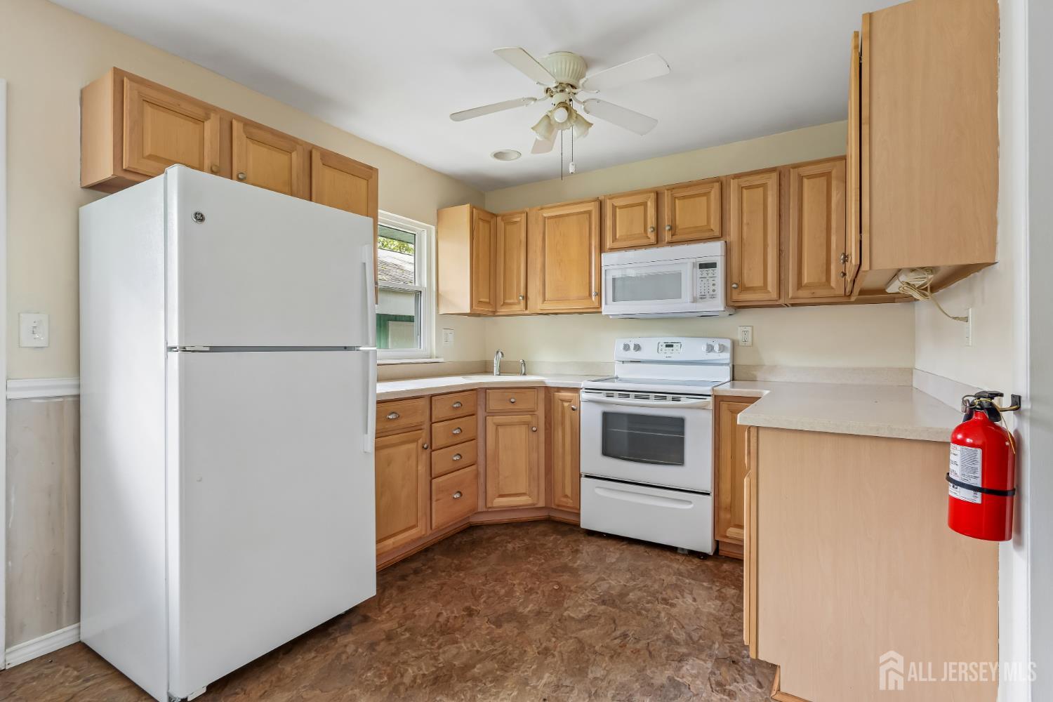 52 Cambridge Court Lakewood NJ 08701