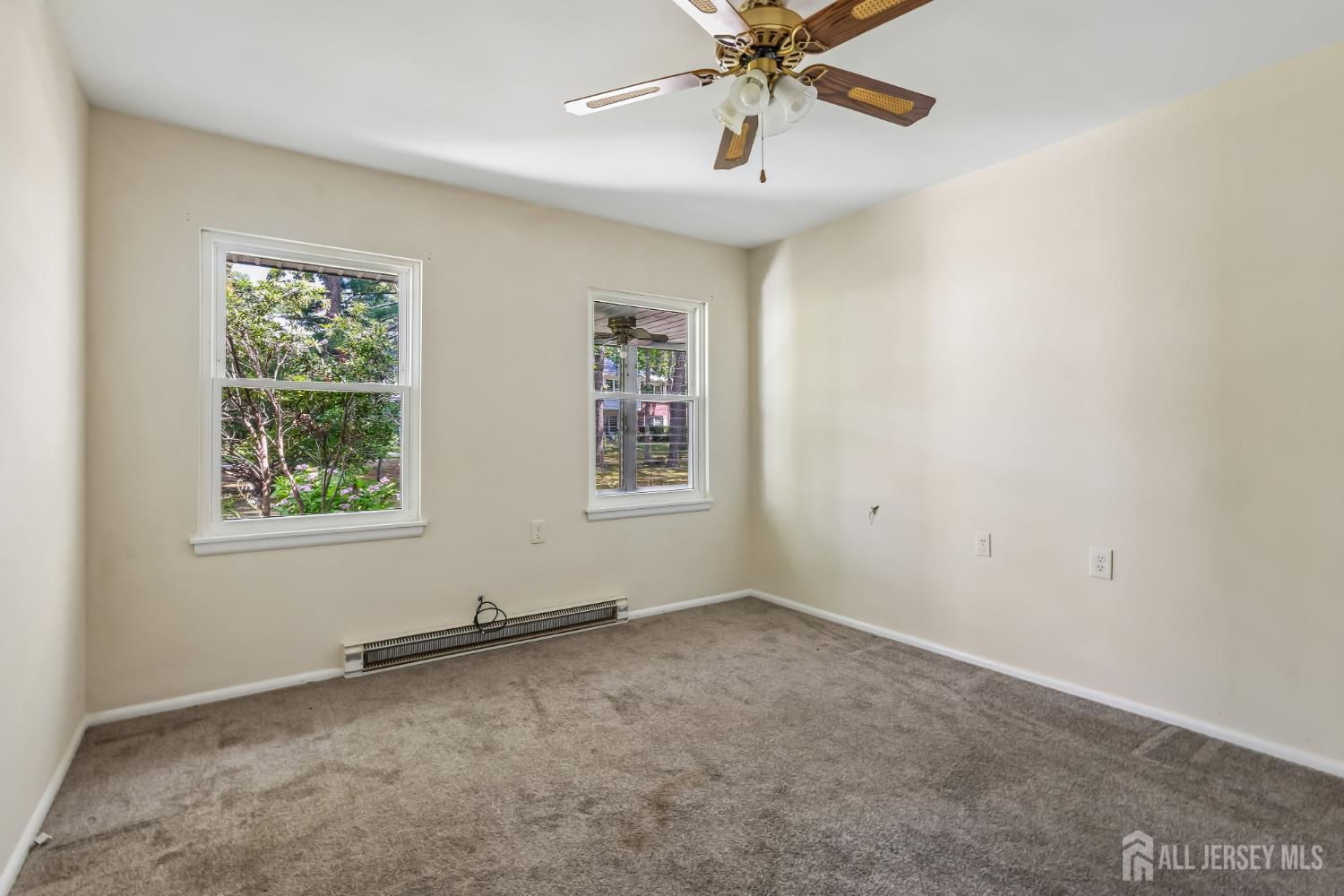 52 Cambridge Court Lakewood NJ 08701