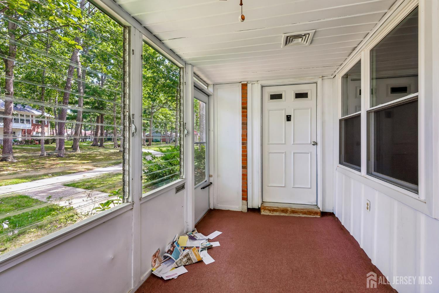 52 Cambridge Court Lakewood NJ 08701