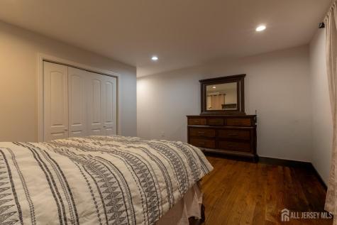 55 Walnut Street Edison NJ 08817