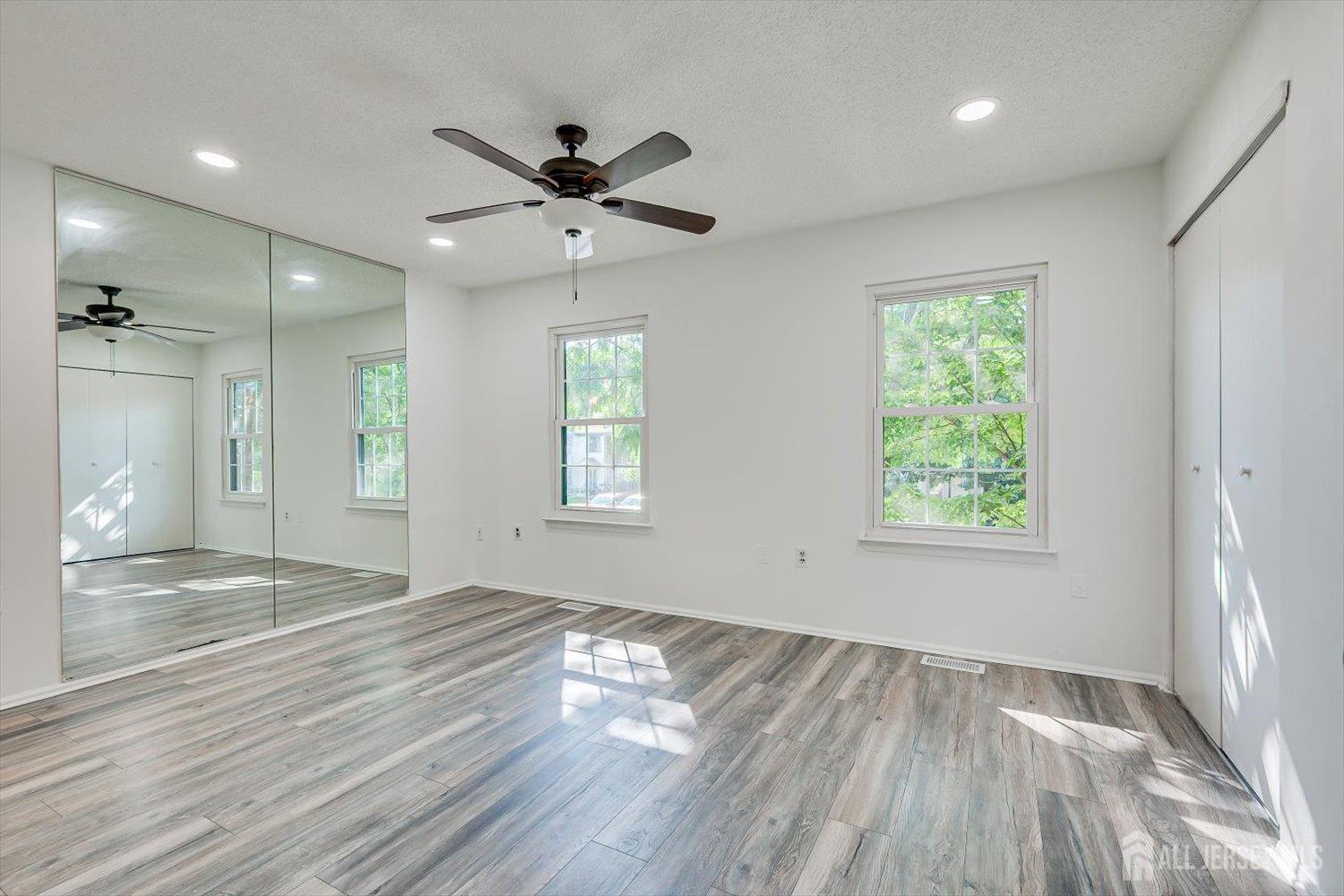 5 Pear Tree Lane Franklin NJ 08823