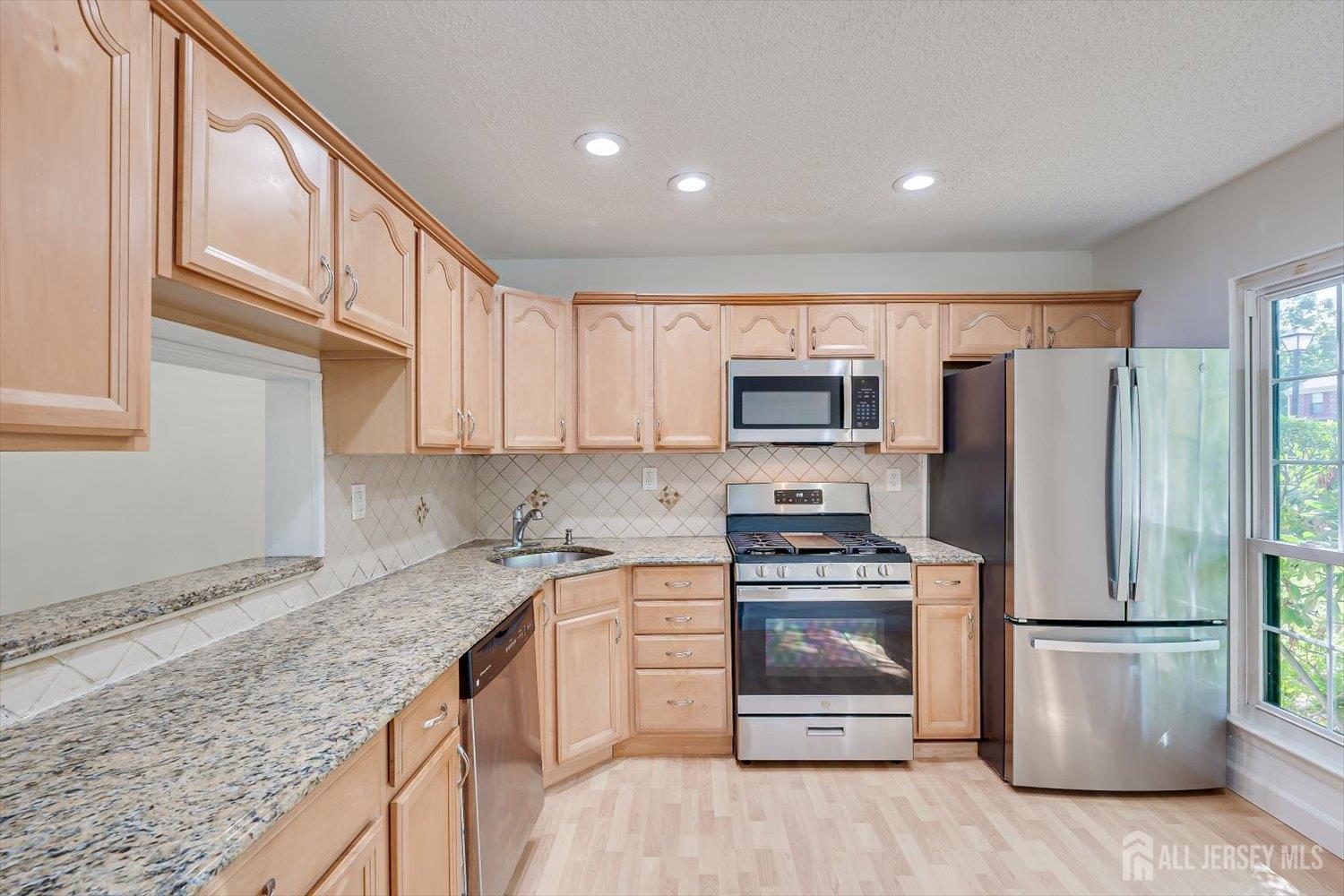 5 Pear Tree Lane Franklin NJ 08823