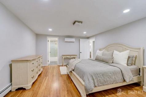 41 Lincoln Avenue Jamesburg NJ 08831