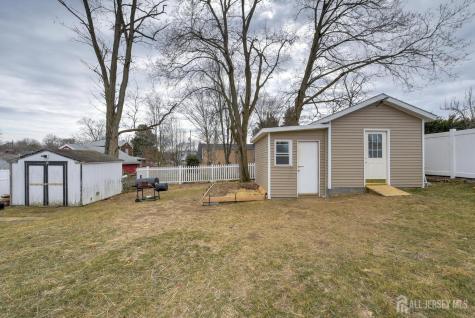 41 Lincoln Avenue Jamesburg NJ 08831